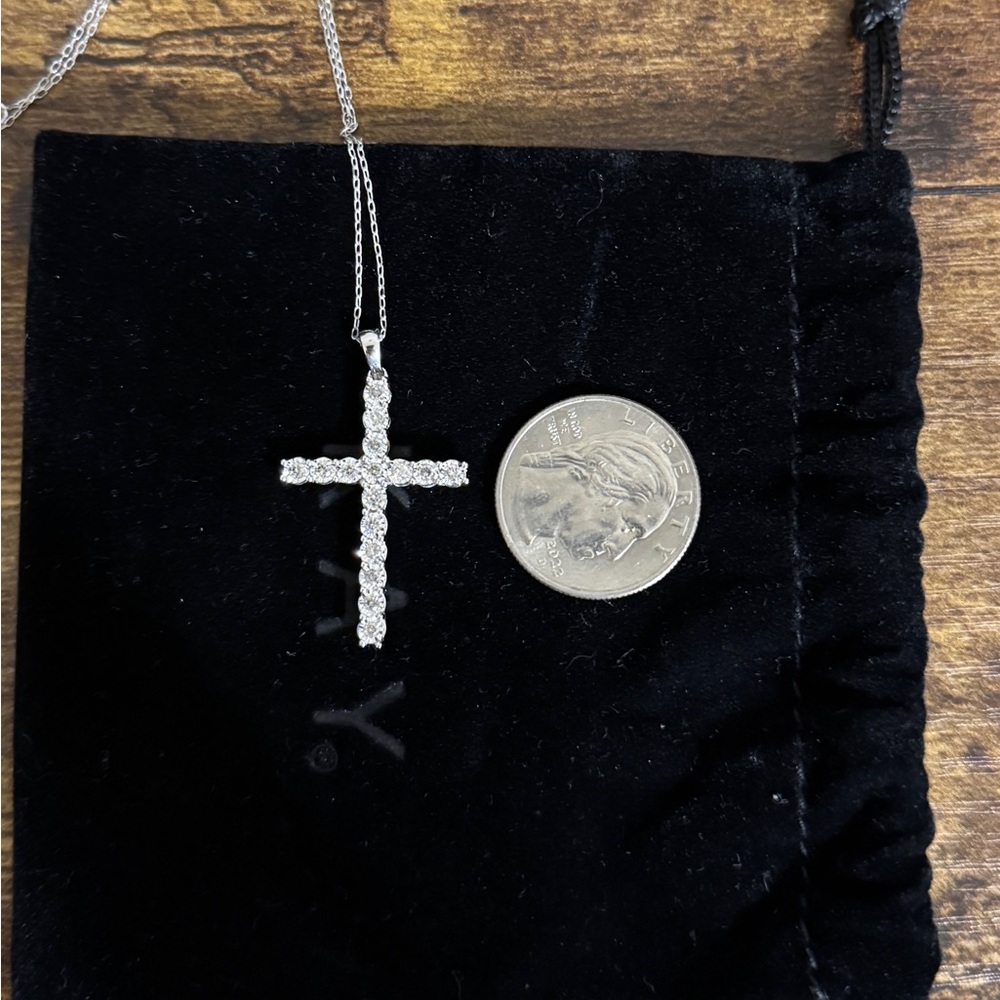 10K White Gold and Diamond Cross Pendant Necklace